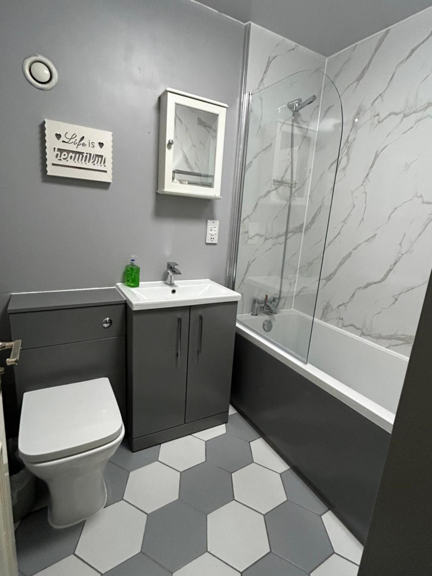 2B Apartment Near Glasgow Sec, Ovo Hydro & City Centre Luaran gambar